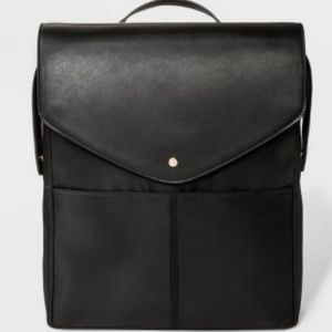 Commuter Flap Backpack - A New Day Black